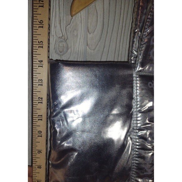 Bath and Body Works Tote Bag Puffy Puffer SILVER SHINY Carry All 2024 NWT $130 - Picture 8 of 9